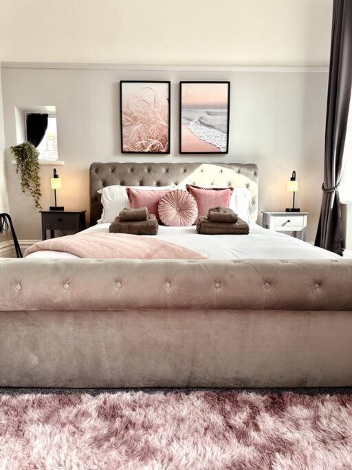 The Retreat - Large Luxury Apartment, Two Mins From Bornemouth