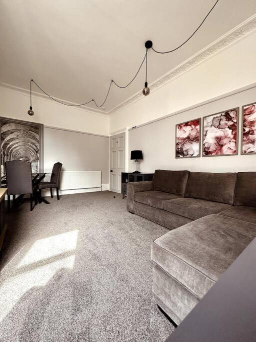 The Retreat - Large Luxury Apartment, Two Mins From Apartamento Bournemouth